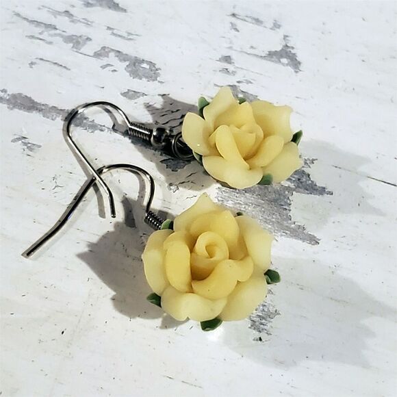 Hand Crafted Fimo Polymer Clay Yellow Rose Flower Bead Dangle Earrings - Picture 4 of 5